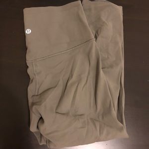 ❤️ Lululemon aligns crops